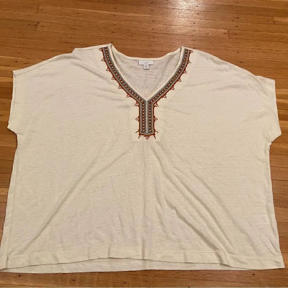 J. Jill cream embroidered neckline short sleeve top
